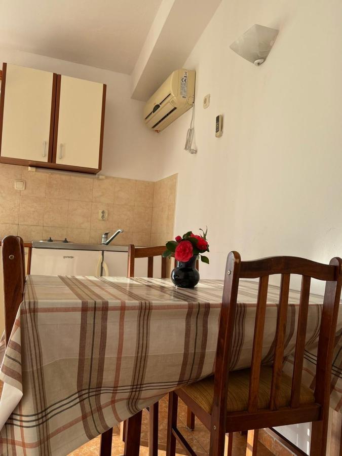 Apartments And Room Mv Petrovac Zewnętrze zdjęcie