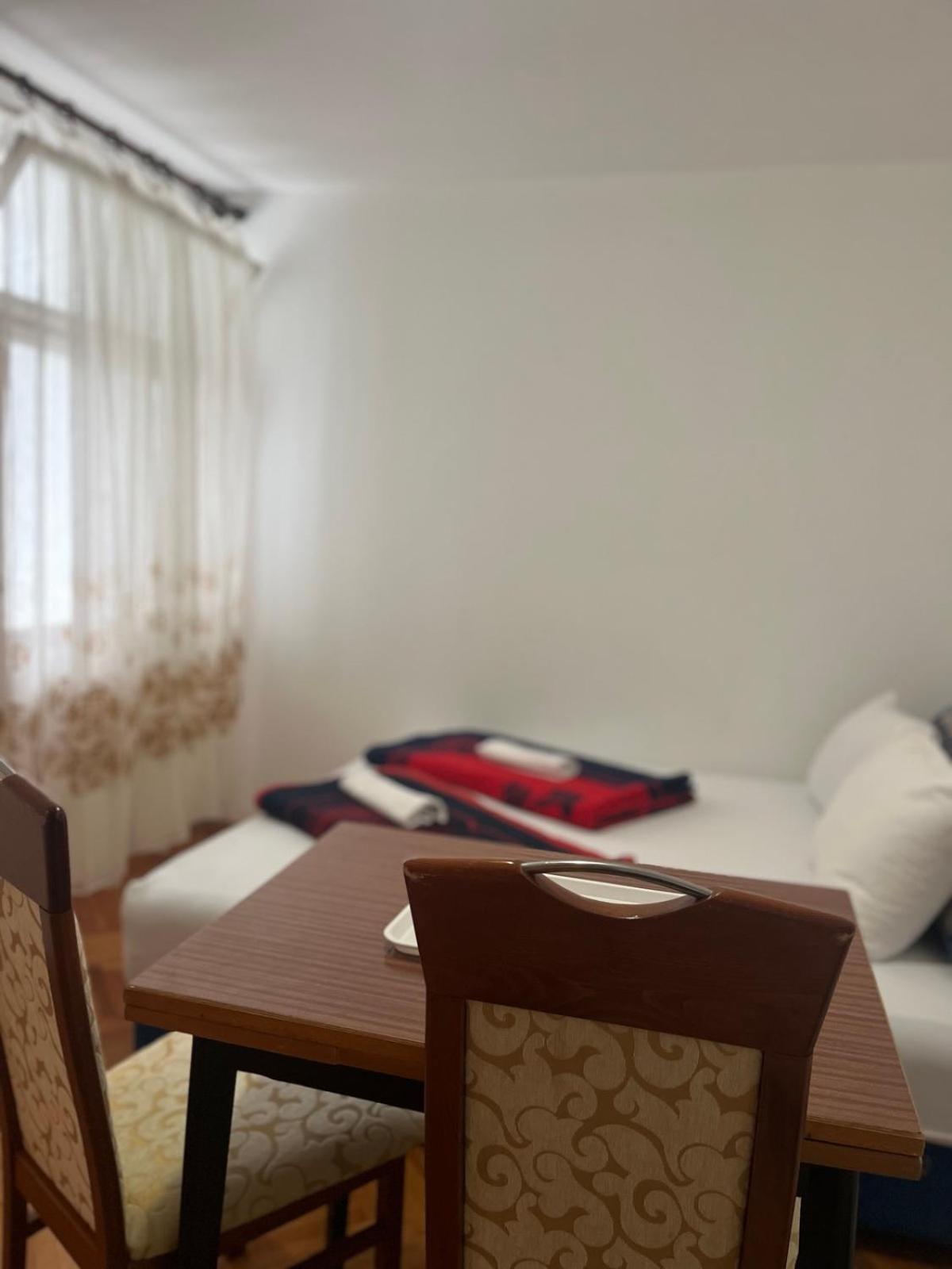 Apartments And Room Mv Petrovac Zewnętrze zdjęcie