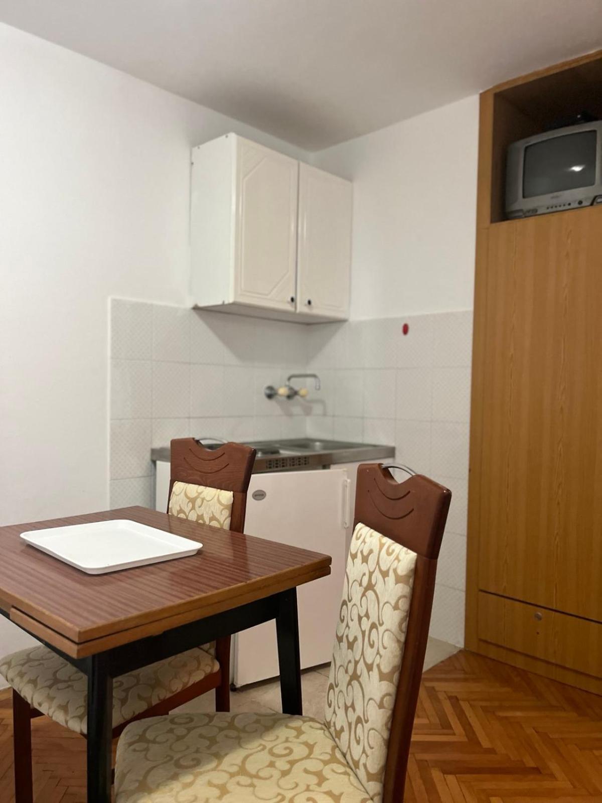 Apartments And Room Mv Petrovac Zewnętrze zdjęcie