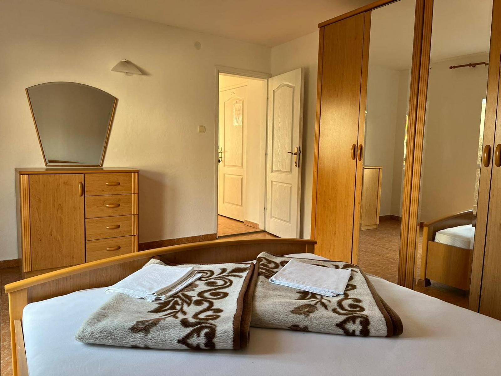 Apartments And Room Mv Petrovac Zewnętrze zdjęcie