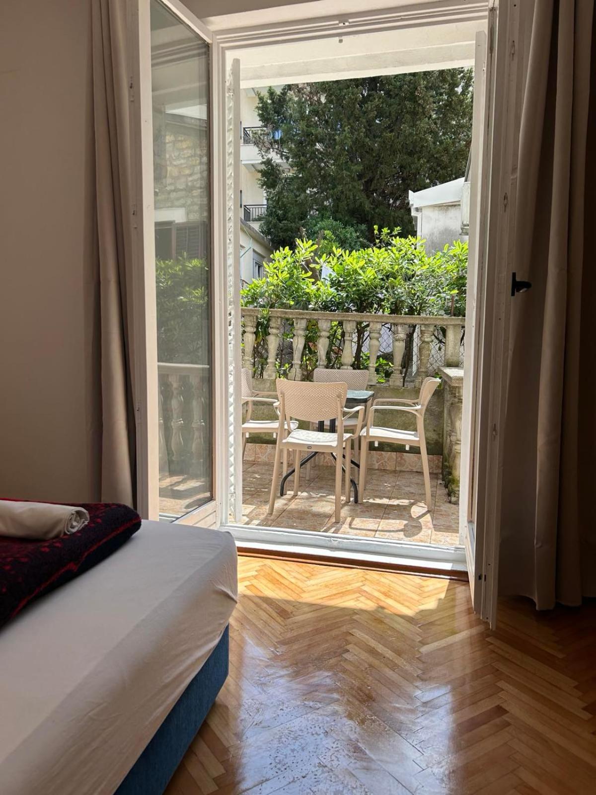 Apartments And Room Mv Petrovac Zewnętrze zdjęcie